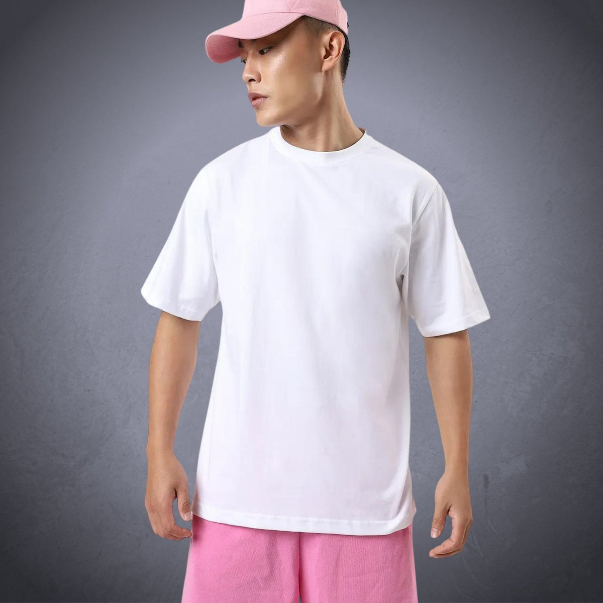 Plain white baggy outlet t shirt