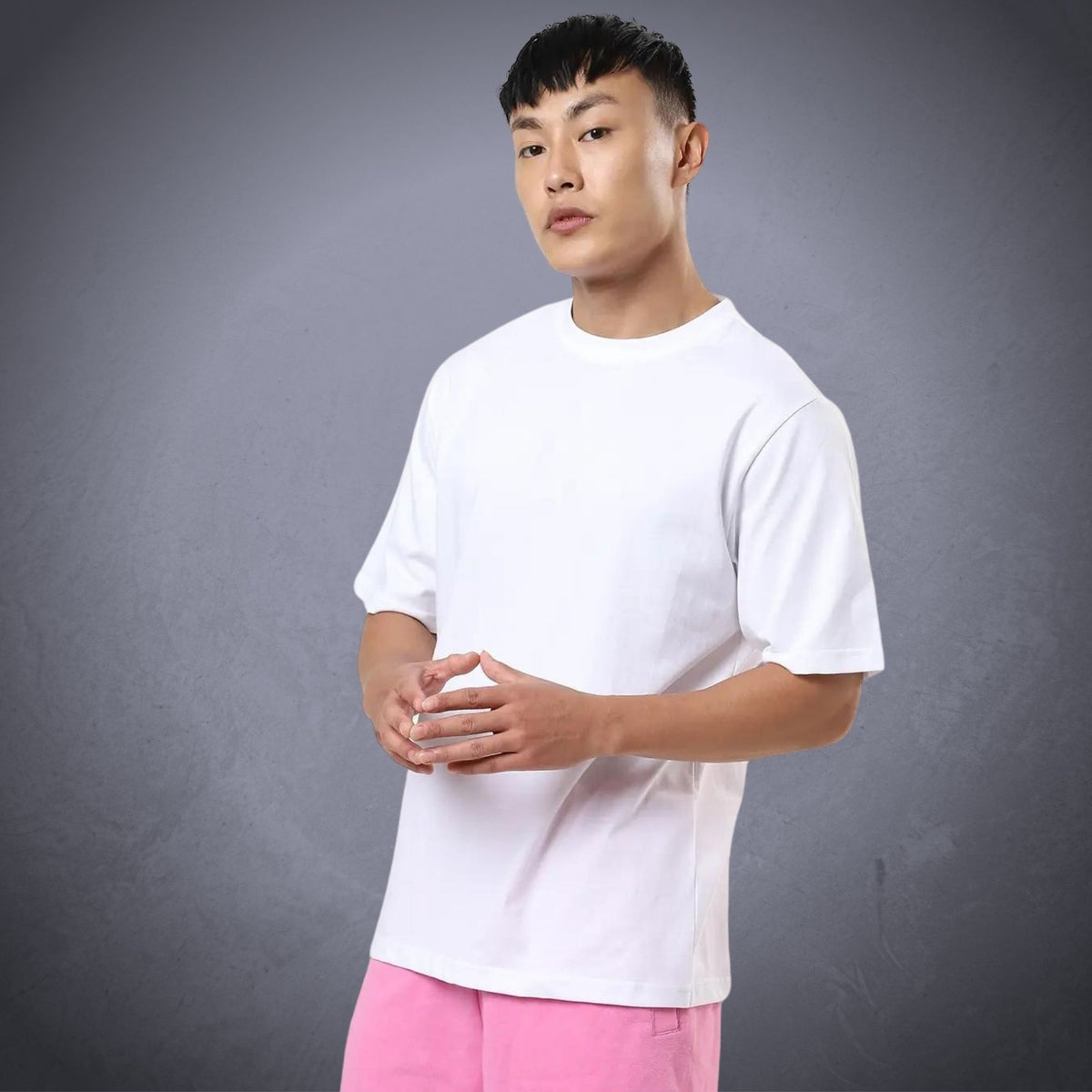 White Oversized T shirt: The Ultimate Solid Streetwear Style | Shop Now ...